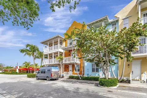 810 3rd N #74, Lake Worth Beach, FL 33460