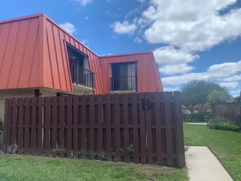 3249 Gardens E Dr #B, Palm Beach Gardens, FL 33410
