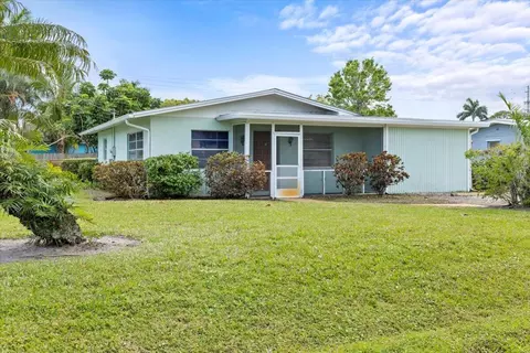 1266 SW 29th Ter, Palm City, FL 34990