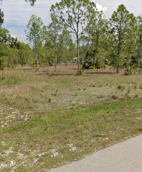 109 Moore Ave, Lehigh Acres, FL 33936