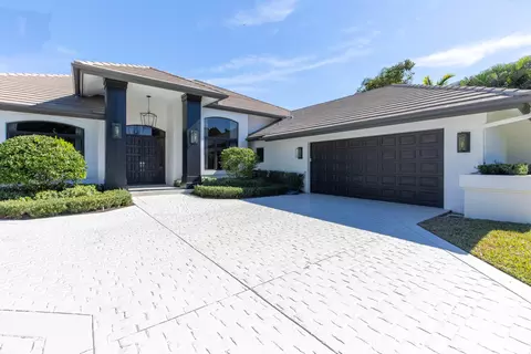 11333 Long Meadow Dr, Wellington, FL 33414