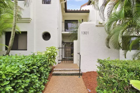 7884 Seville Pl #1301, Boca Raton, FL 33433