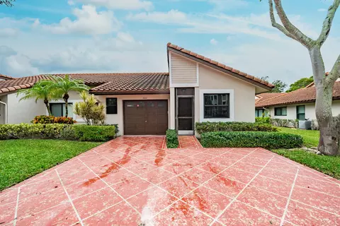6162 Pointe Regal Cir, Delray Beach, FL 33484