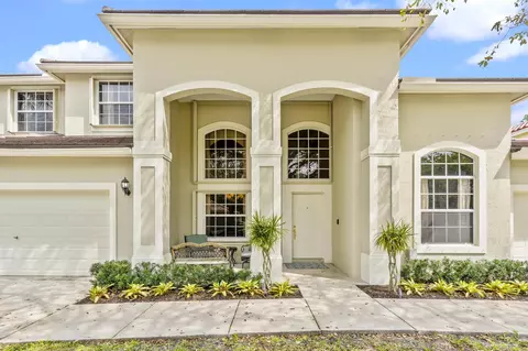 15426 Whispering Willow Dr, Wellington, FL 33414