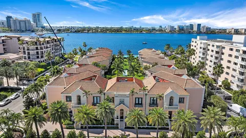 236 Bradley Pl #7, Palm Beach, FL 33480