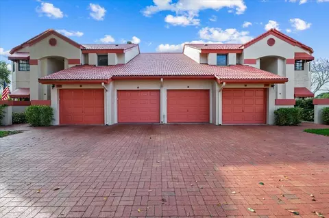 7697 Lexington Clb #B, Delray Beach, FL 33446