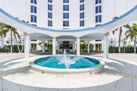 3800 Washington Rd #403, West Palm Beach, FL 33405