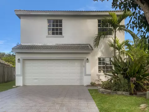 10593 SW 13th Ct, Pembroke Pines, FL 33025