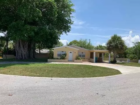 1635 NE 4th Ct, Boynton Beach, FL 33435