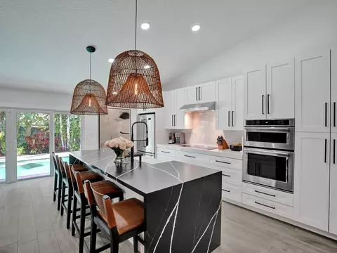 621 Enfield Rd, Delray Beach, FL 33444