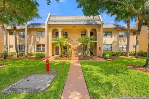 135 Lake Nancy Ln #237, West Palm Beach, FL 33411