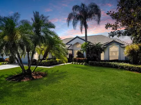 1713 SW Mockingbird Dr, Port Saint Lucie, FL 34986