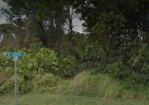 1497 SW Wellington Ave, Port St Lucie, FL 34953