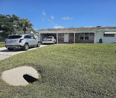 758 Lomas St, Port Saint Lucie, FL 34952