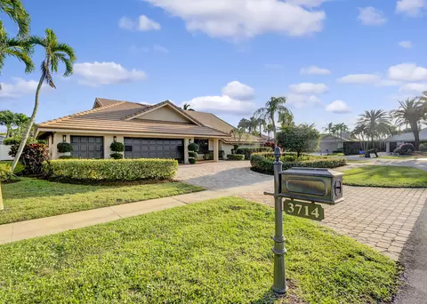 3714 Red Maple Cir, Delray Beach, FL 33445