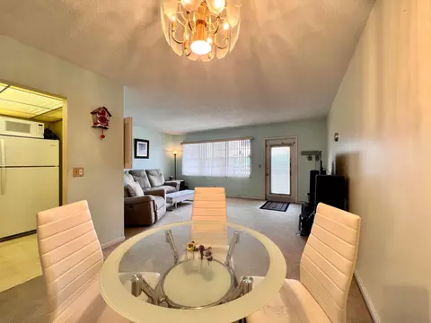 225 Southampton B, West Palm Beach, FL 33417