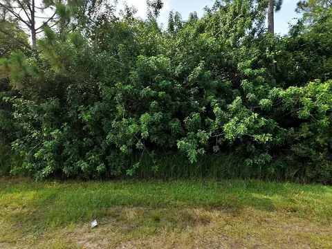2226 SW Import Dr, Port St Lucie, FL 34953