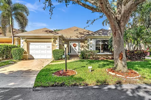 23 SW 5th Way, Boca Raton, FL 33432