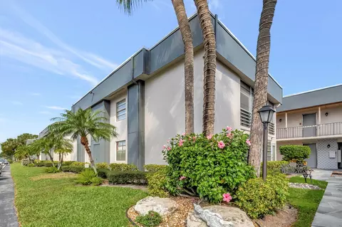 83 Piedmont #B, Delray Beach, FL 33484