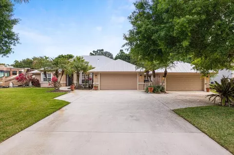 891 Woodlands Dr, Port Saint Lucie, FL 34952