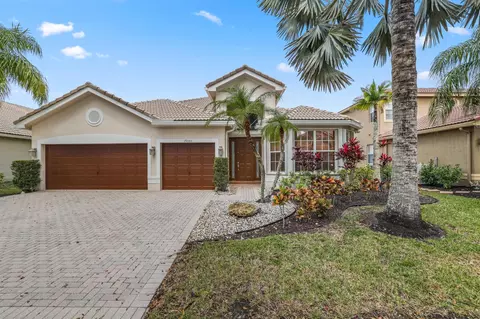 19353 Skyridge Cir, Boca Raton, FL 33498