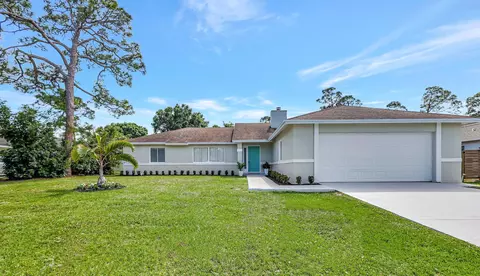 782 SE Sweetbay, Port Saint Lucie, FL 34983