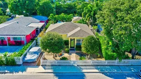 1007 N Lakeside, Lake Worth Beach, FL 33460