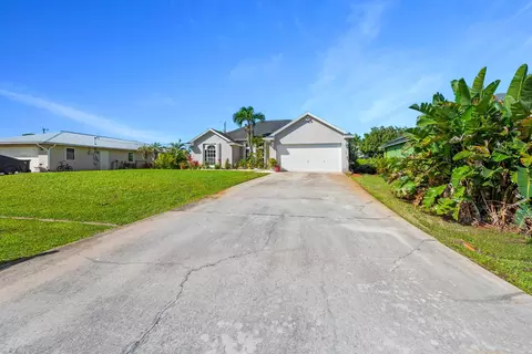 1662 SW Victor, Port Saint Lucie, FL 34984