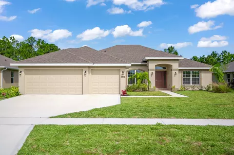 8746 Waterstone Blvd, Fort Pierce, FL 34951
