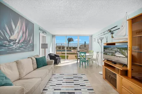 9800 S Ocean Dr #105, Jensen Beach, FL 34957