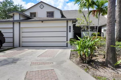 1703 Landings Blvd, Greenacres, FL 33413