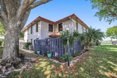 1436 SW 25th Ave #D, Boynton Beach, FL 33426
