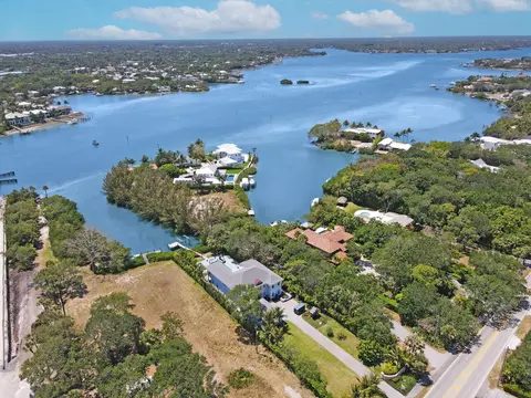 206 E Riverside, Jupiter, FL 33469