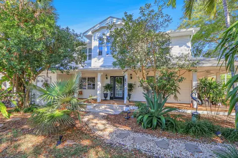 8161 SE Helen Ter, Hobe Sound, FL 33455