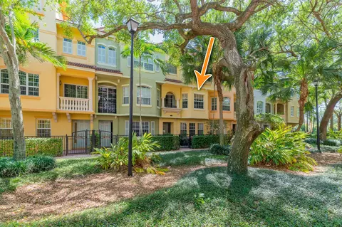 2442 San Pietro Cir, Palm Beach Gardens, FL 33410