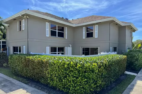 3349 SW Sunset Trace Cir, Palm City, FL 34990