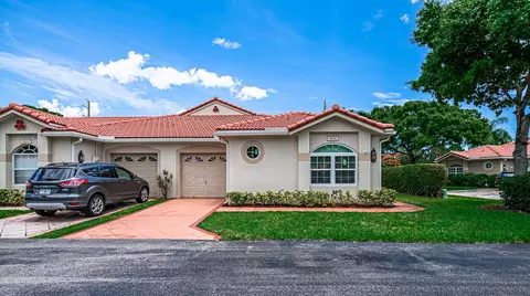 2621 Crabapple Cir, Boynton Beach, FL 33436