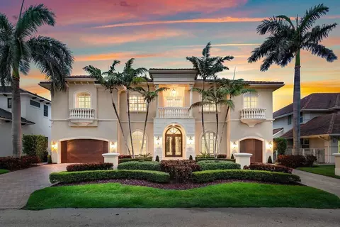 953 Banyan Dr, Delray Beach, FL 33483