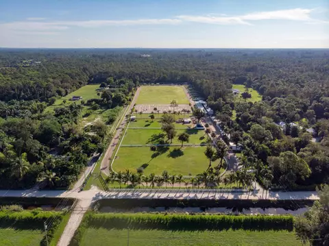 1044 D Rd, Loxahatchee Groves, FL 33470