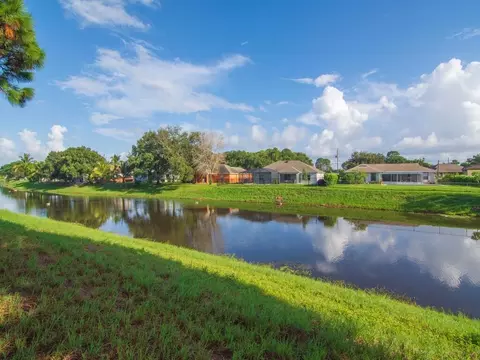 tbd SW Teulon Ct, Port St Lucie, FL 34953