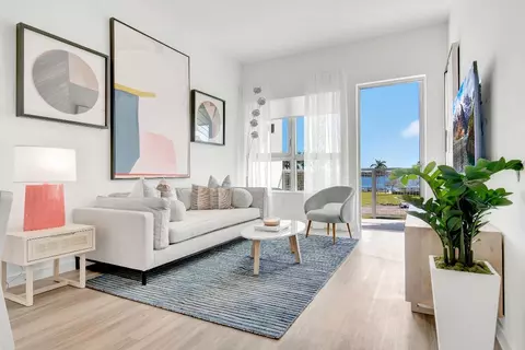 2121 Broward, West Palm Beach, FL 33407
