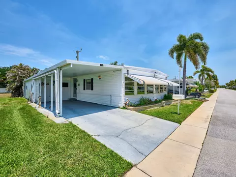 4300 SE Saint Lucie Blvd #175, Stuart, FL 34997