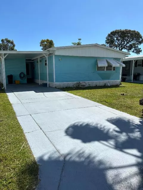 38 Golf Drive Dr, Port Saint Lucie, FL 34952