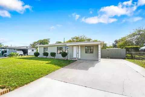 1621 N Seacrest, Boynton Beach, FL 33435