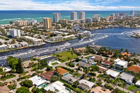 2745 SE 7 St, Pompano Beach, FL 33062