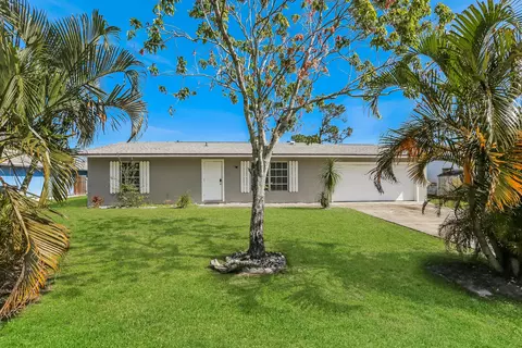 393 SE Galleon, Port Saint Lucie, FL 34983