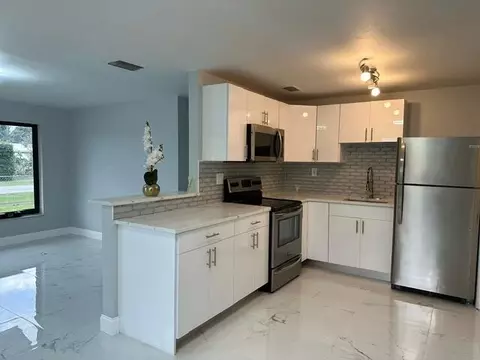 5422 Marcia, West Palm Beach, FL 33407