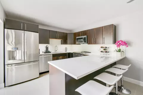 213 2nd Ter, Palm Beach Gardens, FL 33418