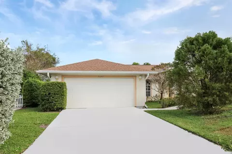 1123 SW Oak Hollow Ct, Palm City, FL 34990