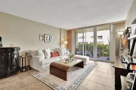 3540 S Ocean Blvd #115, South Palm Beach, FL 33480